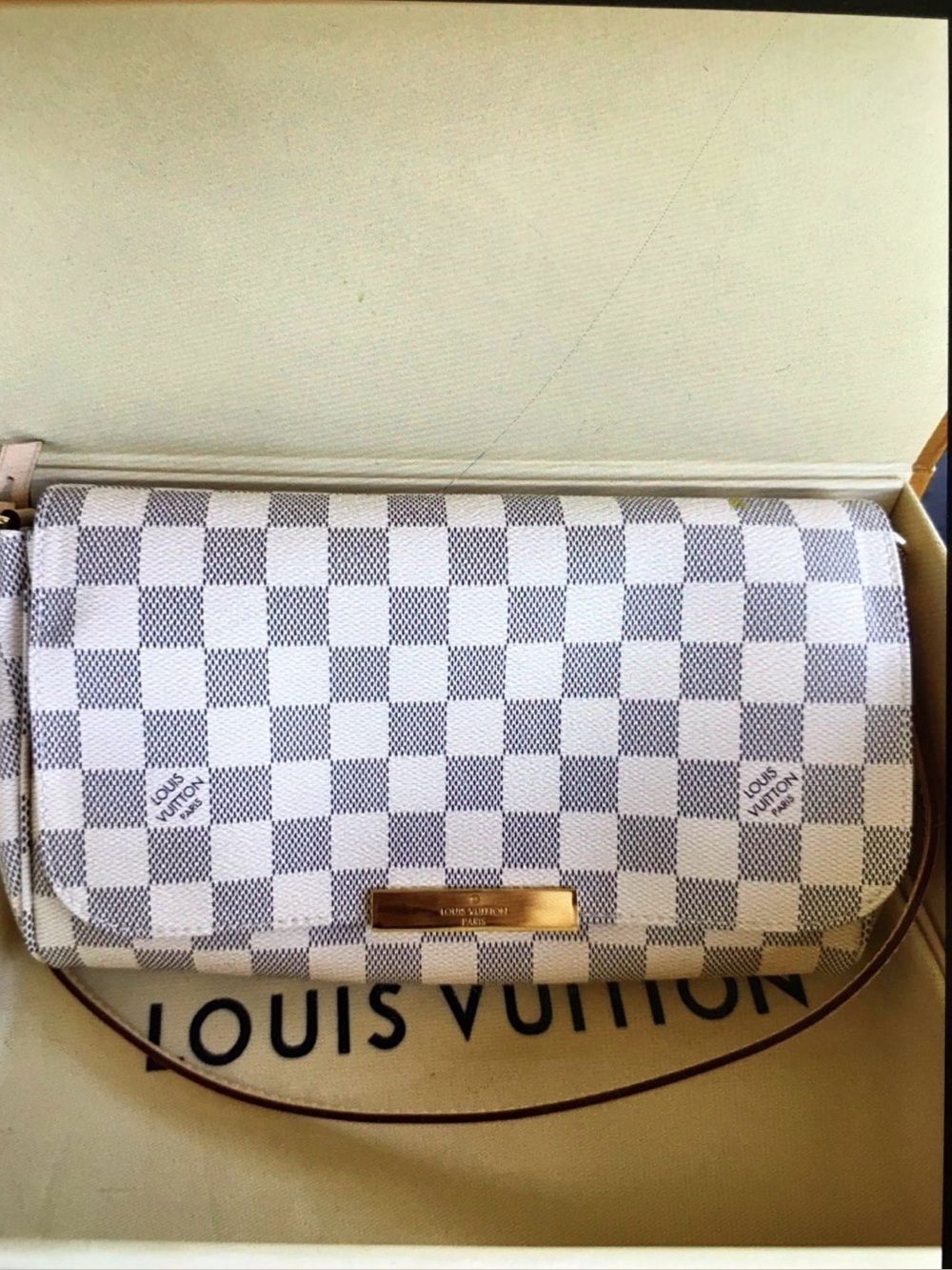 Louis Vuitton Damier Azur White Checkered Crossbody / Shoulder Bag